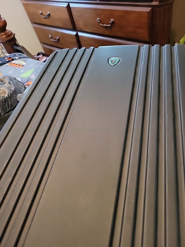 Olympya Suitcase