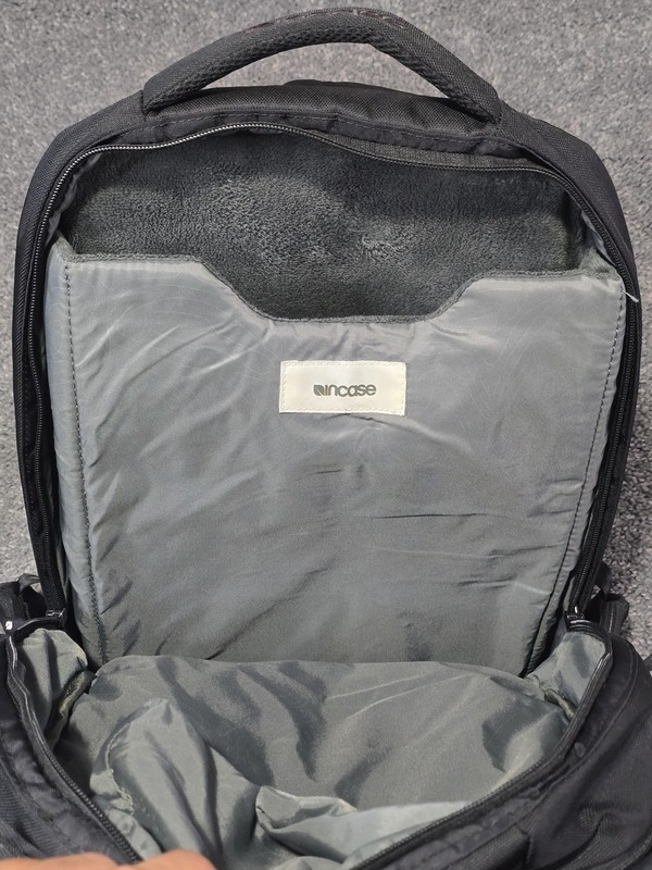 Incase Laptop Backpack Black Padded Multi Compartment Travel Bag Organizer gallery