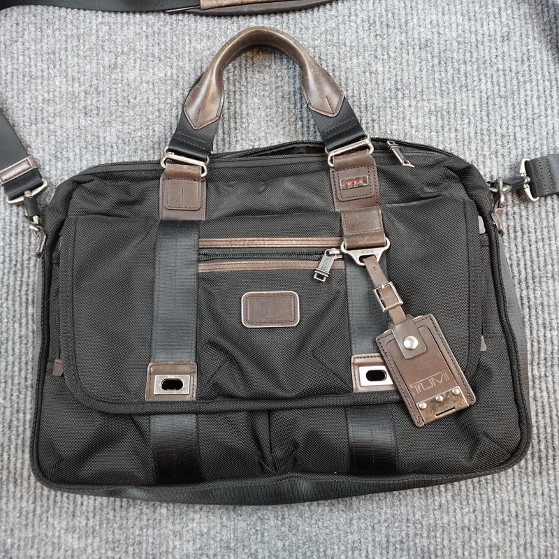 Tumi Black Alpha Bravo Bag Soft Case Adjustable Strap Men Briefcase Shoulder gallery