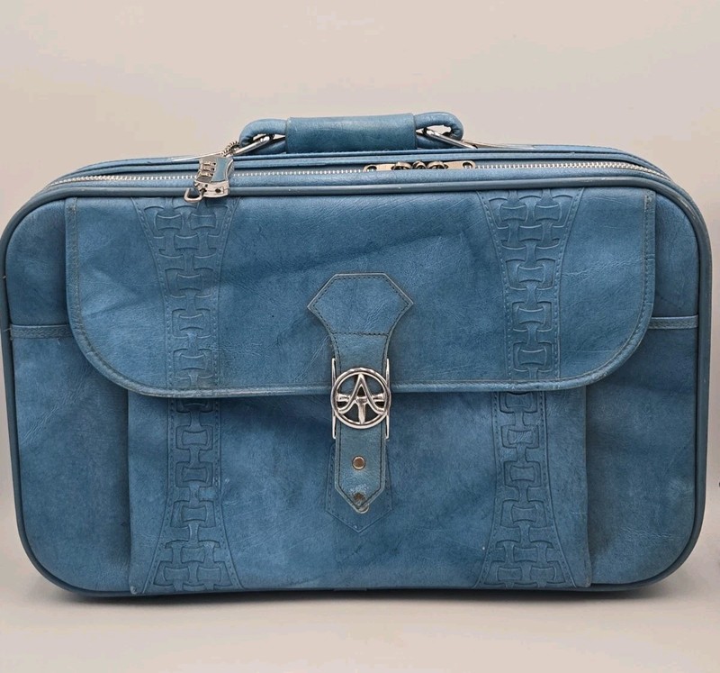 Vintage American Tourister Blue Soft Shell Suitcase Luggage 1978 BEAUTIFUL!