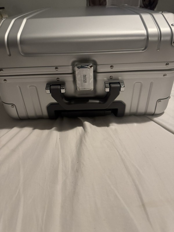 Hartmann Intensity Collection Rolling Suitcase 25″X11″X24″