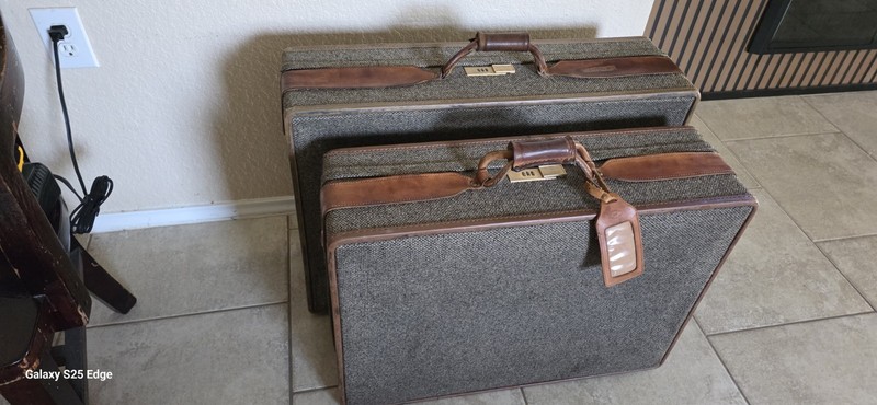 Set Of 1970 Vtg Hartmann Leather Belted Tweed Pullman Luggage Suitcases