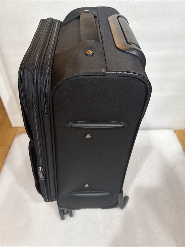 Hanke Expandable Soft-side Carry On Spinner Luggage 20” Black TSA Lock gallery