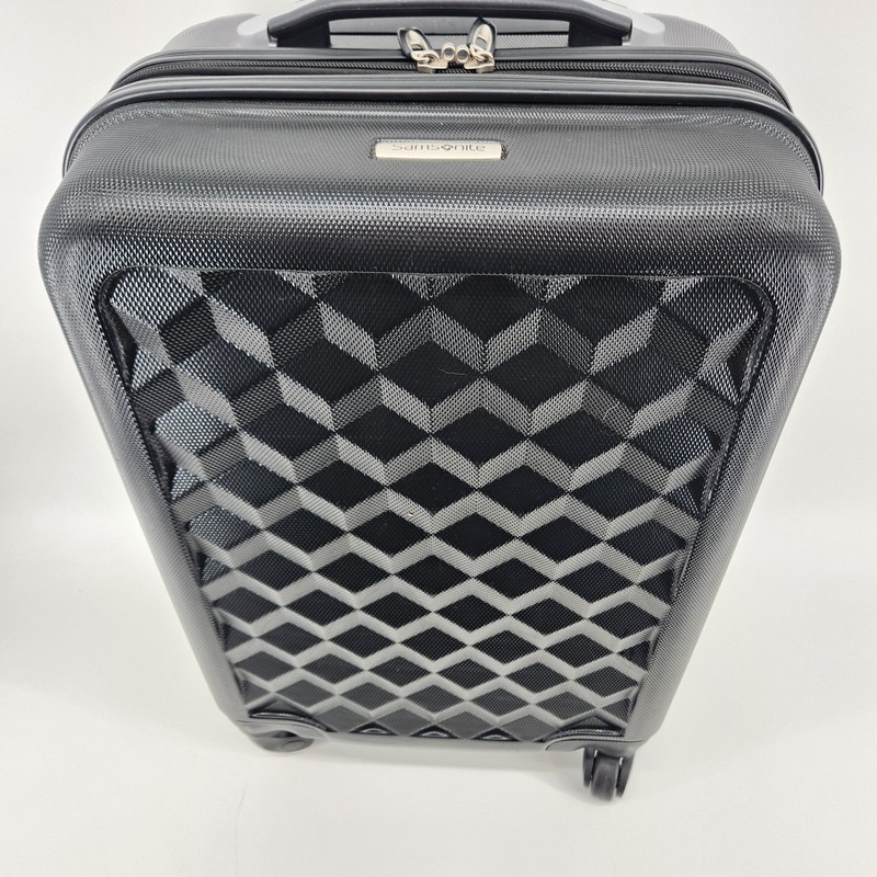 Samsonite 22 Inch Black Expandable Hard Side Spinner Carry On Luggage Suitcase