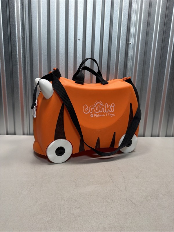 Melissa & Doug Trunki Tiger Ride-On Suitcase Carry-On Luggage Orange Case w/ Key