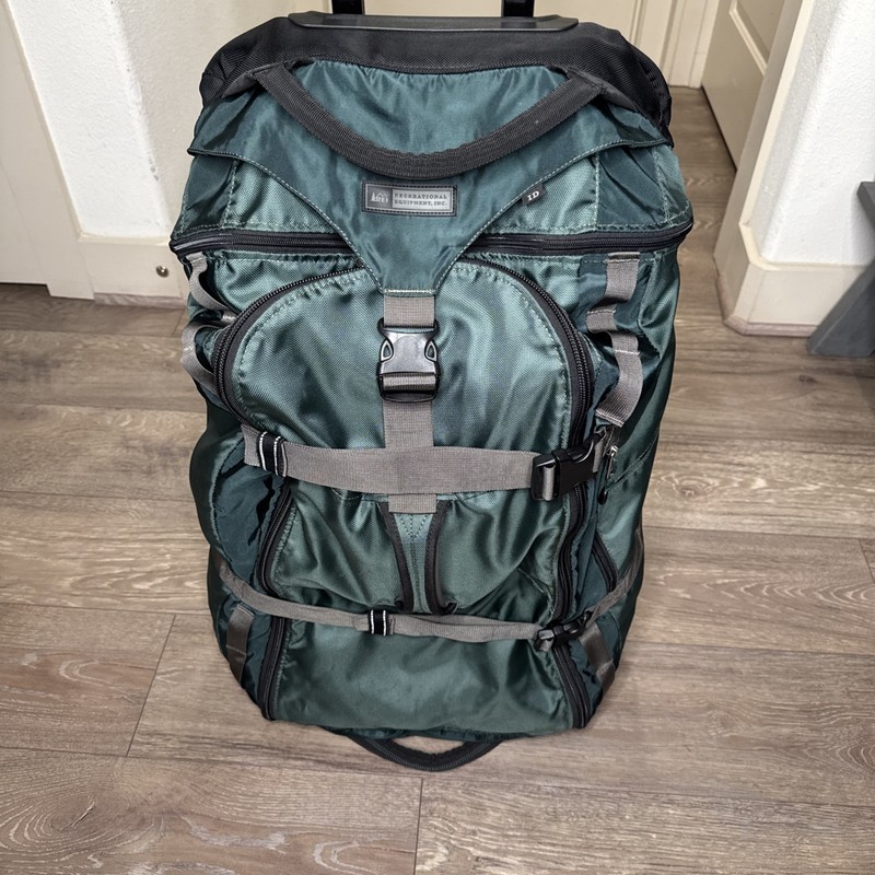 REI Co-op Rolling Duffel Bag Hunter Green Black Wheeled Travel Luggage Large