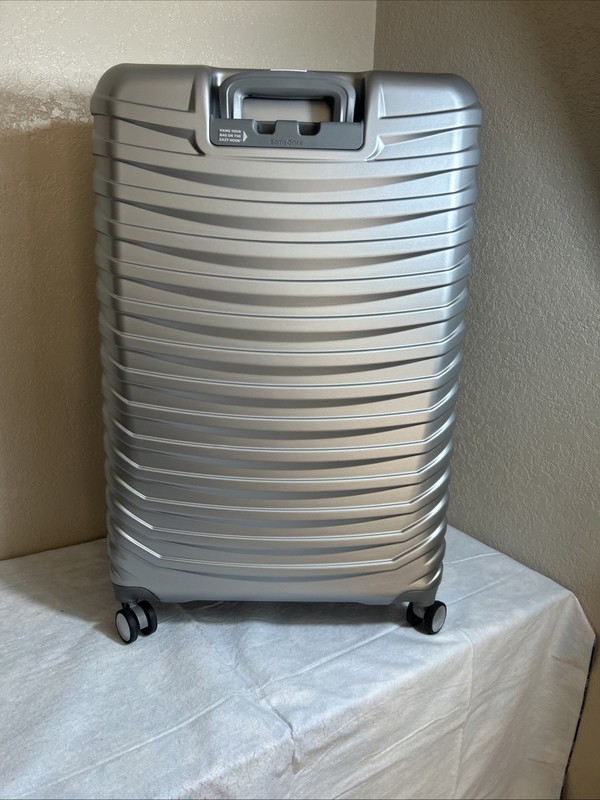Samsonite Spin Tech 6 31" Check-in Spinner Suitcase Luggage gallery