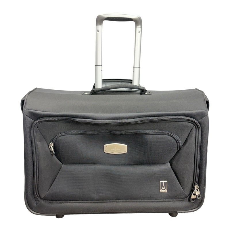 Travelpro Maxlite 5 Softside 22’ Lightweight 2 Wheel Carry On Garment Bag Video