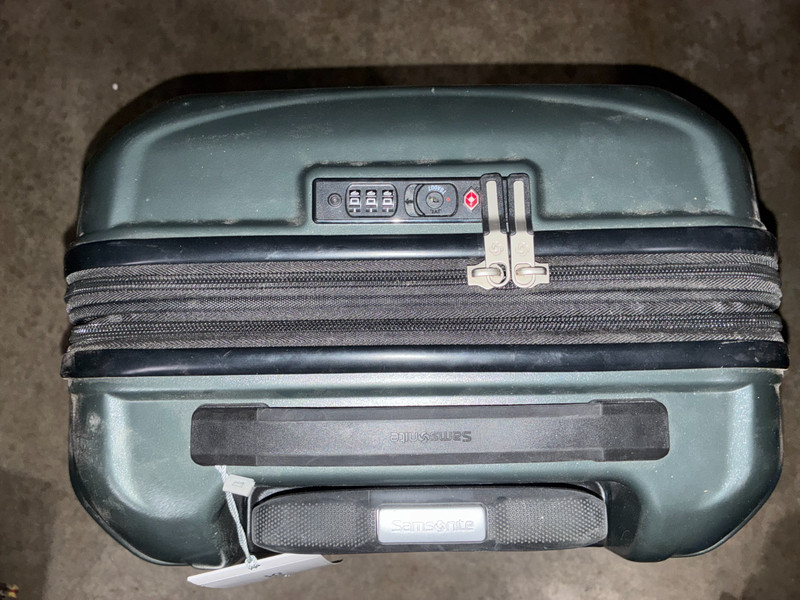Samsonite Spin Tech 6 Carry On Spinner Dusty Olive