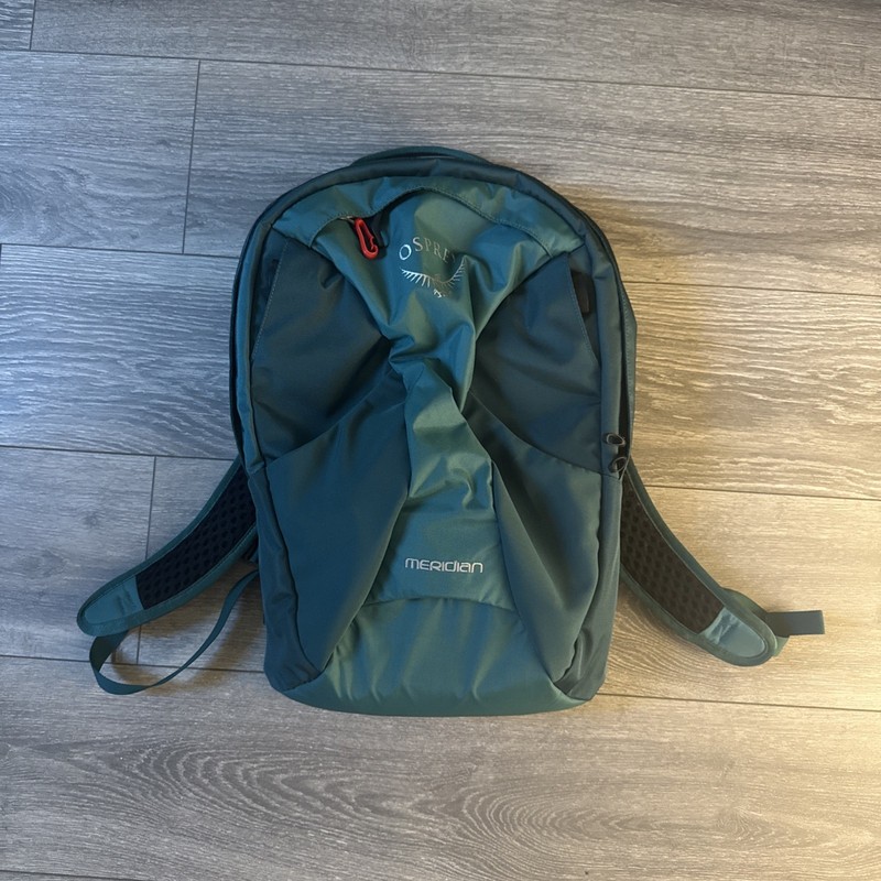 Osprey Meridian Backpack Green Carry-On Travel Daypack Laptop – US Seller
