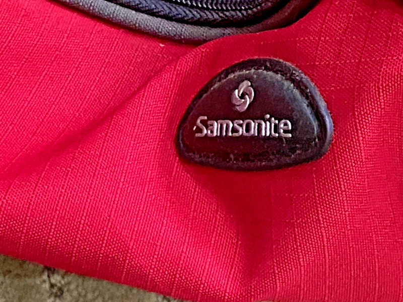 Samsonite Ripstop Wheeled Rolling Duffel Bag Red 34” Extending Handle CLEAN gallery