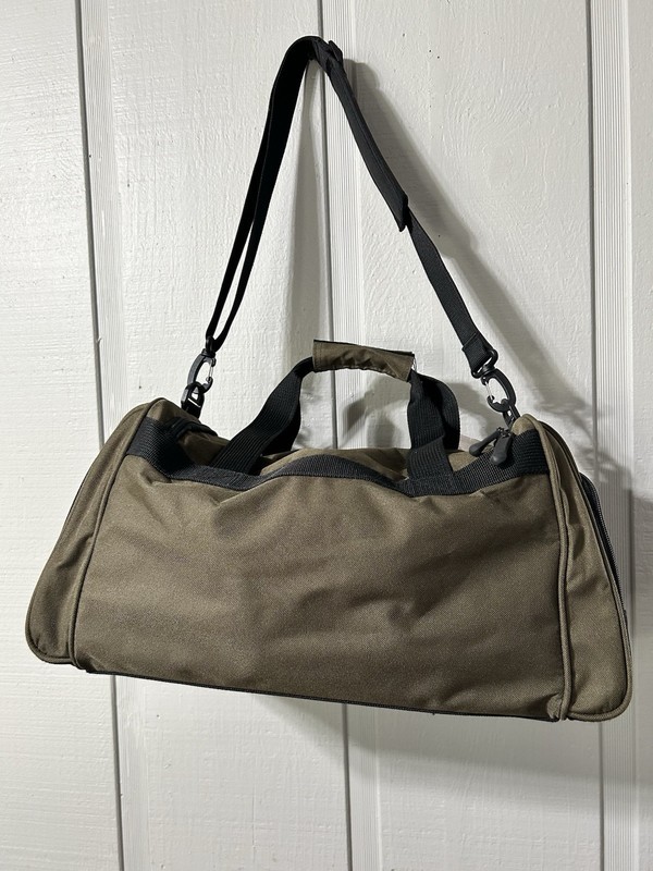 Eddie Bauer Whidbey Collection Army Green 20" Duffel Bag Vintage 90's NWT gallery