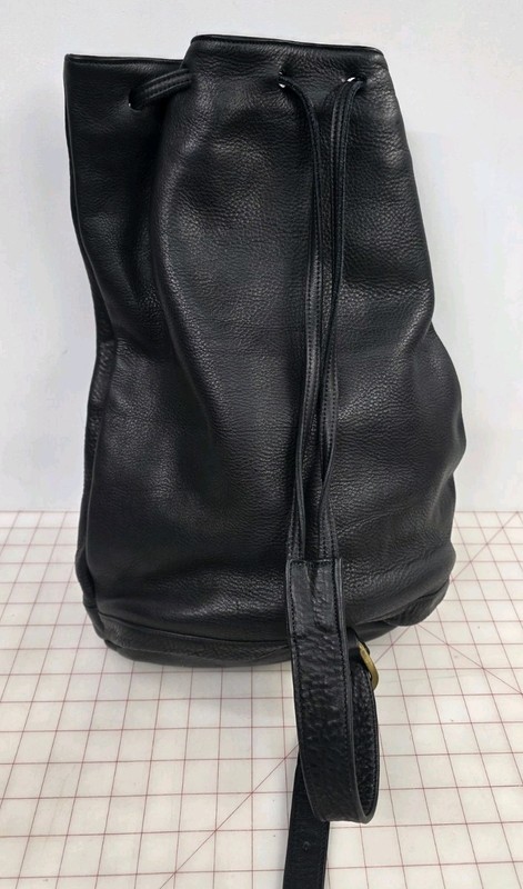 Robert Cheau Backpack 100% Leather Black Rucksack Bag USA Bucket Single Strap gallery