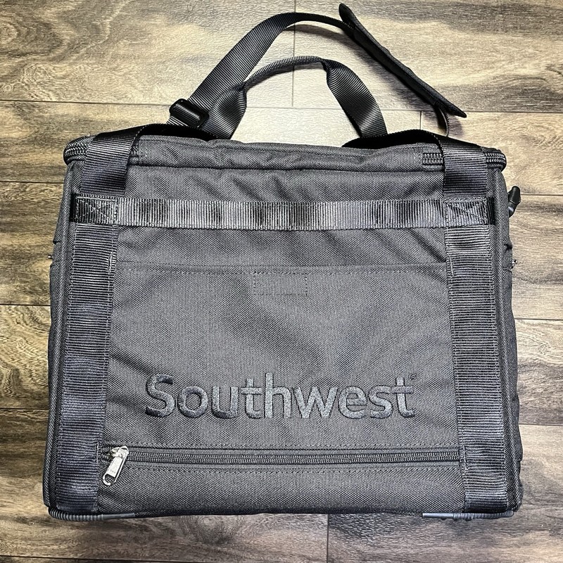 StrongBags Summit Flight Crew Commander All-in-One Pilot/Flight Attendant Bag gallery