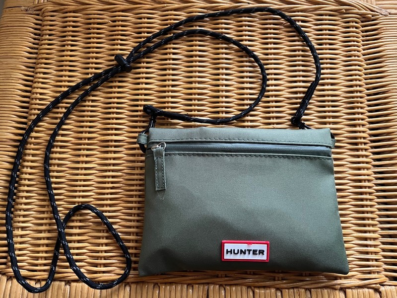 HUNTER Green Travel Pouch Makeup Bag for Eva Air