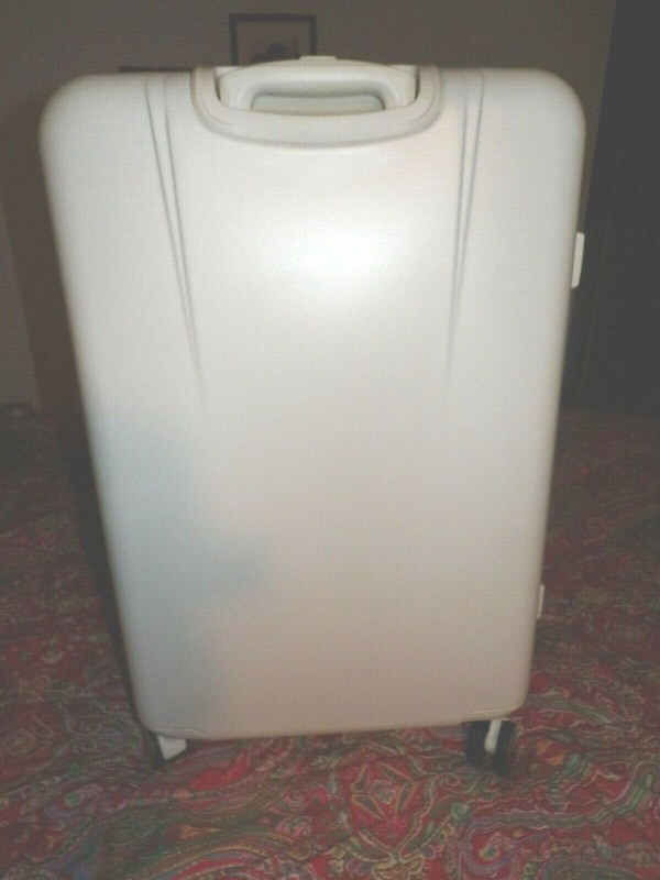 Mark & Graham Jet Set Checked Spinner luggage, white, 28″, new, POTTERY BARN