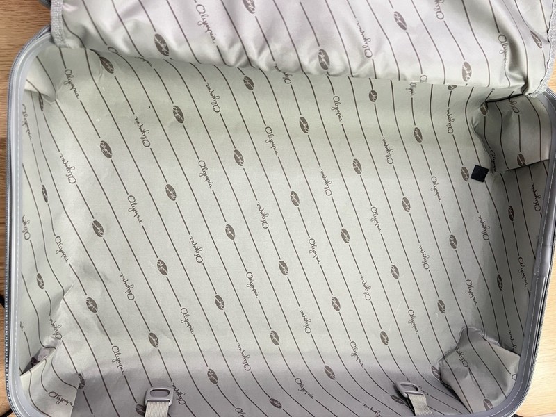 Checked in luggage Multi Dimensional Olympia USA size Medium gallery