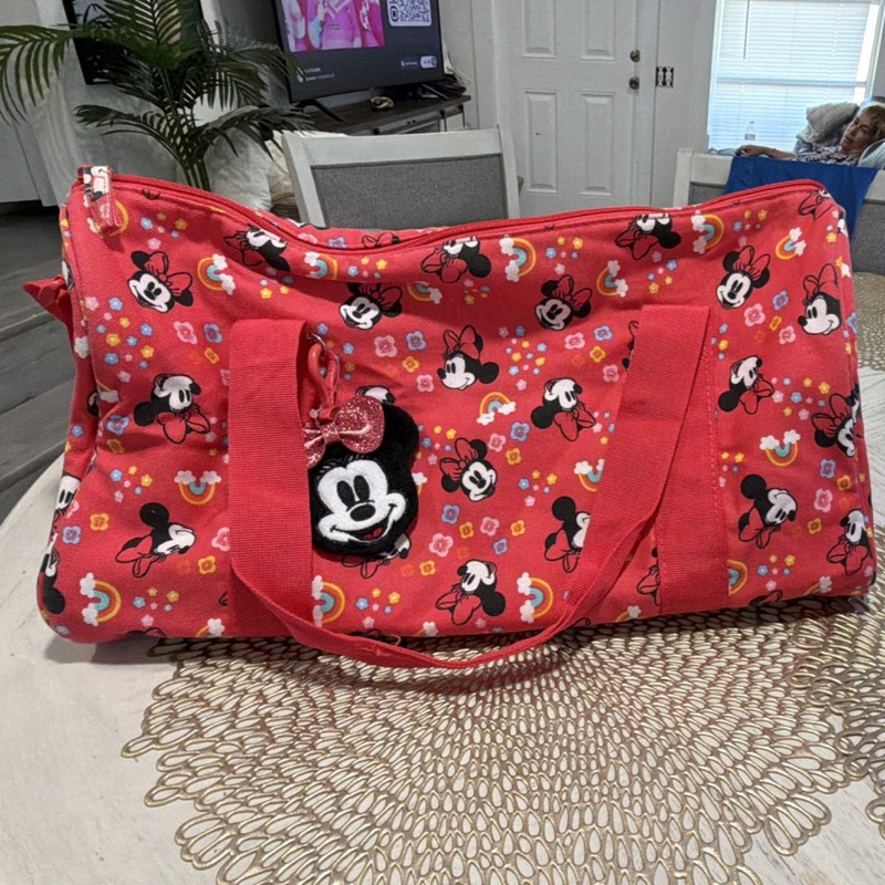 Disney Minnie Mouse Character Print Red Duffle Bag Zip Closure Shoulder Strap