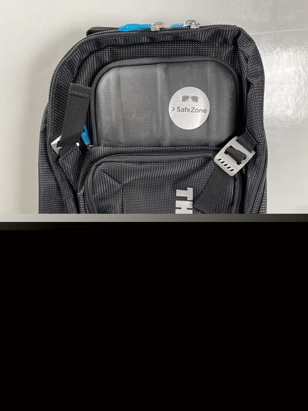 Thule Crossover 32L Water-Resistant Nylon Backpack in Black