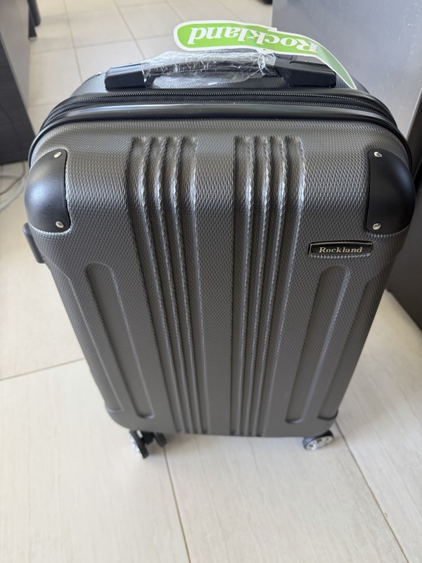 Rockland London Hardside Carry-On 20” Spinner Luggage Gray New