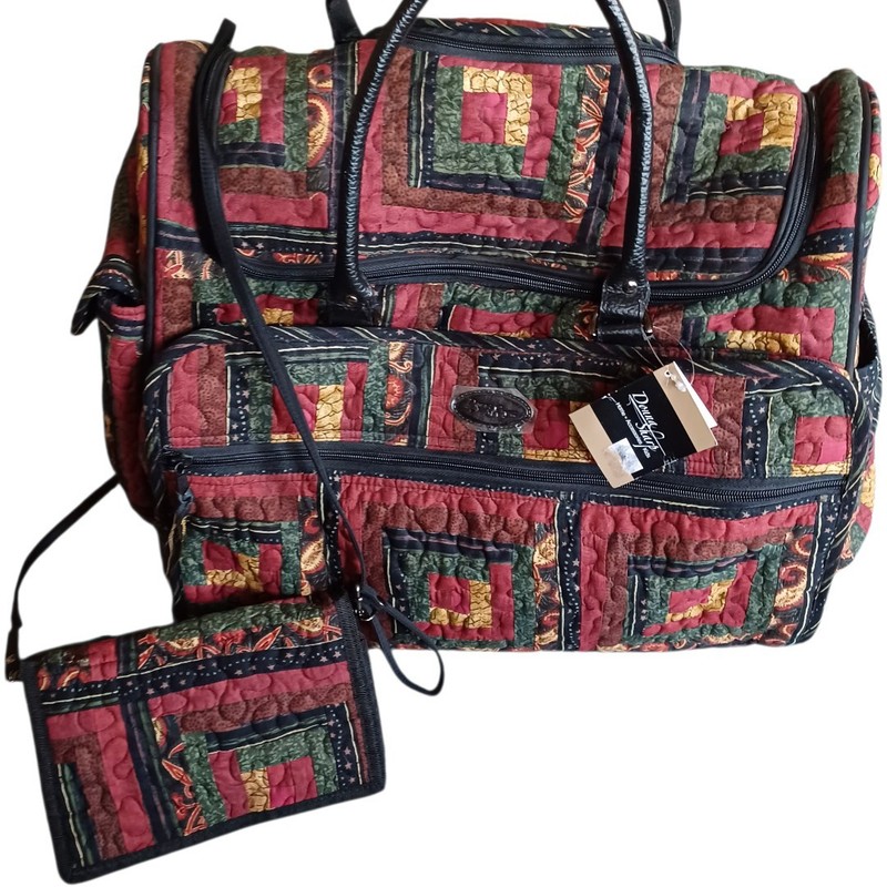 NEW Donna Sharp Set Quilted Patchwork Roller Carry On 19” Travel Bag Crossbody