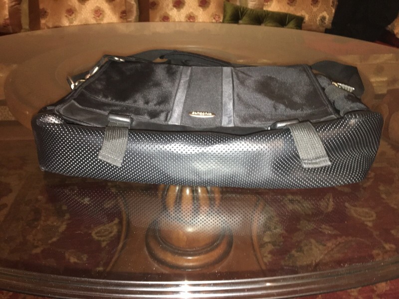 Samsonit 605 Tech Case Memory Foam Briefcase gallery