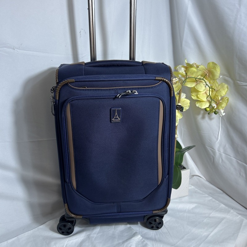 Travelpro Crew Classic Compact Carry-On Expandable Spinner 22”