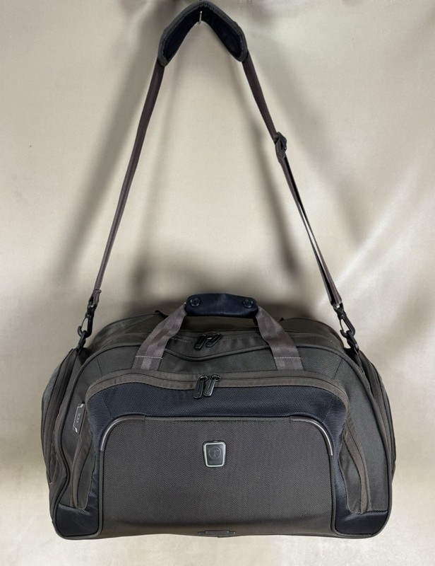 Preowned Tumi Tech 20” Carry-On Bag Weekender Gym Duffle Bag 6740MCH Mocha Color