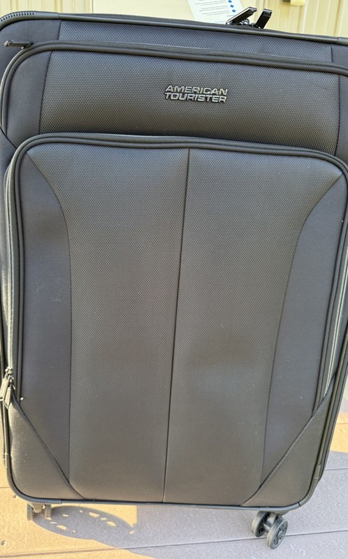 AMERICAN TOURISTER PHENOM SOFTSIDE 28” SPINNER SUITCASE – BLACK