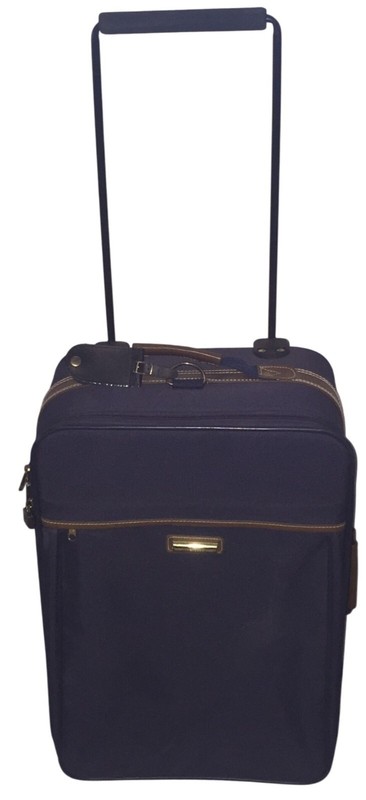 VERDI Zippered Navy Blue Suitcase on Wheels