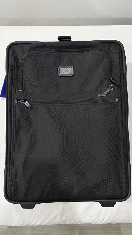 TUMI Continental Expandable Alpha 2 22″ Carry On 2 Wheeled Luggage – Black…