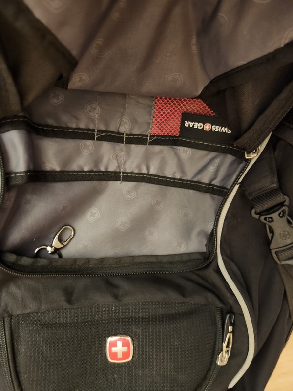 SWISSGEAR Laptop Backpack Black Airflow Bag Organizer Multiple Pockets *Flaw* gallery