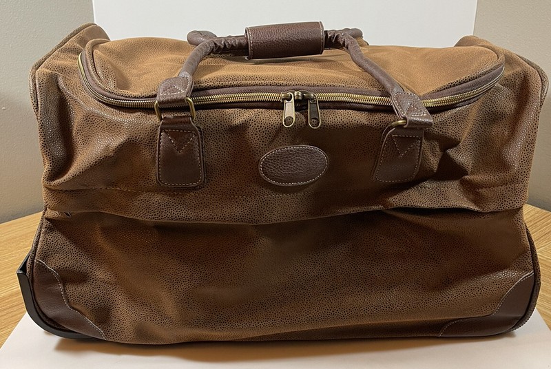 Unbranded Duffle Style Flight Bag With Extendable Handle And Wheels- Brown