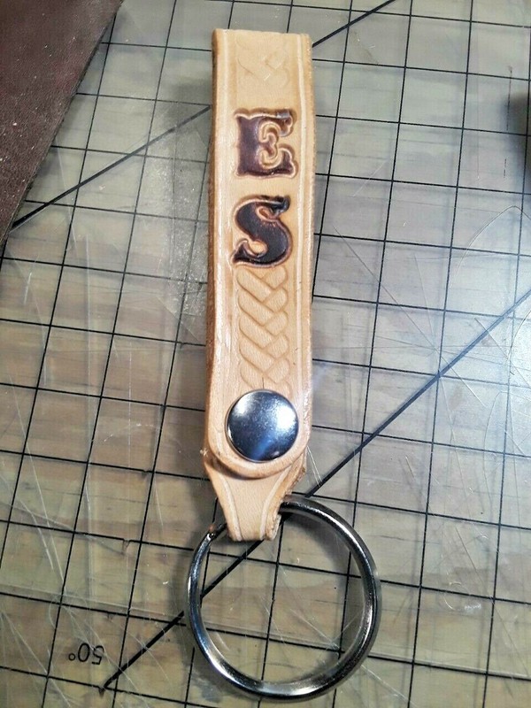 All Leather - Snap On~Snap Off Key Ring ~SADDLE TAN - Barbed wired pattern gallery