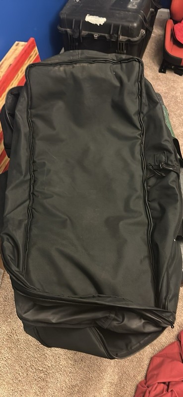 S.O.C. Rolling Load Out XL GIANT Rolling Dufflebag 38″ L 24″ W 15″ D