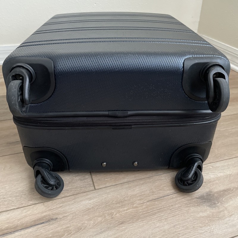 Hartmann Vigor 2 Hard shell 26" Check-in Spinner Color: Midnight Navy Luggage gallery