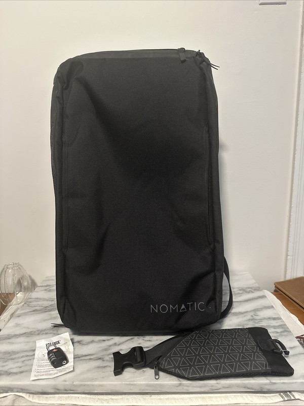 Nomatic Travel Pack Backpack 20L Water Resistant Laptop Sleeve Black Unisex Lock