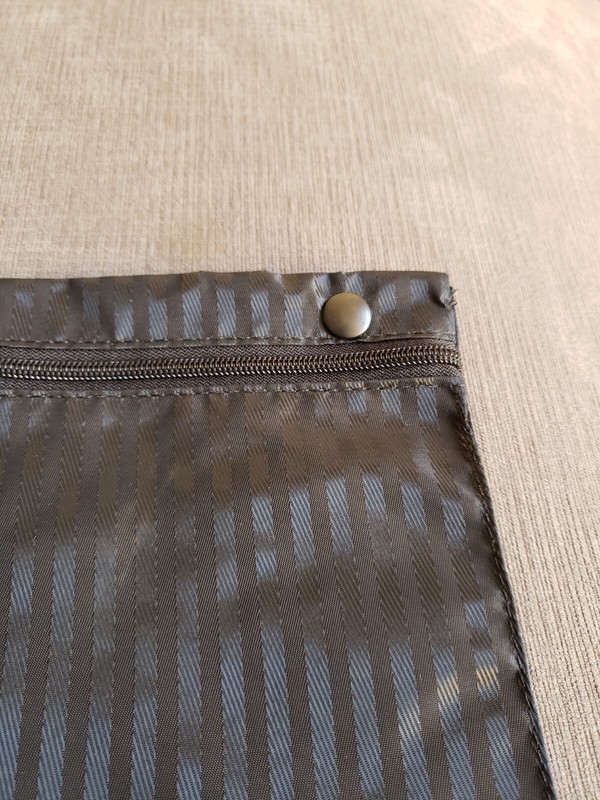 Tumi Alpha Suitcase Check Bag Button In Accessory Pouch 20" Wide - GREAT! gallery
