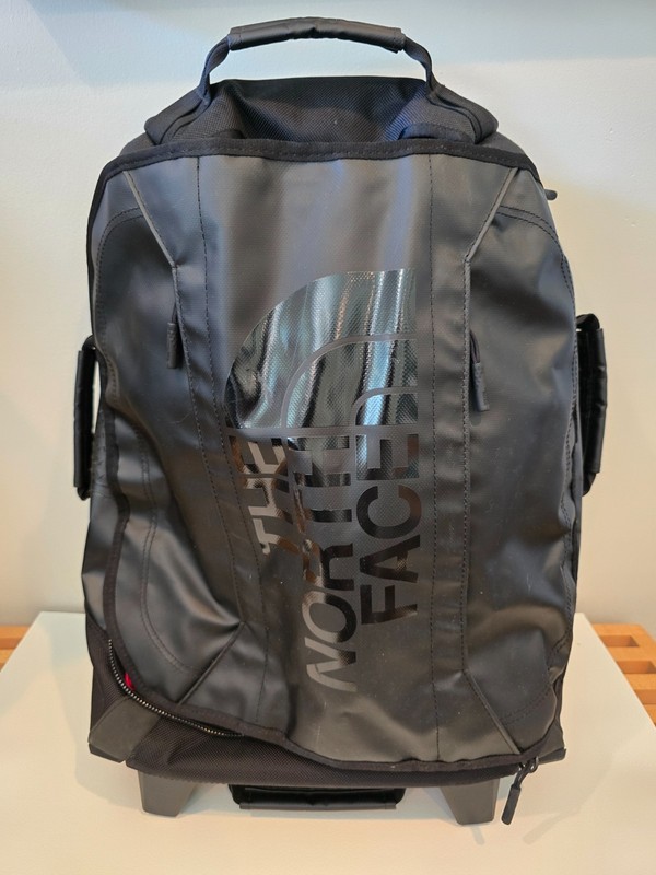 The North Face Base Camp Rolling Thunder 19 Wheeled Luggage 33L Black