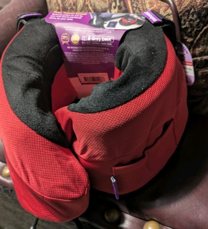 NEW Cabeau Evolution S3 Neck Pillow Cardinal Red U.S. Seller
