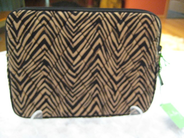 VERA BRADLEY "Zebra" Pattern E Reader Sleeve NWT (Orig.$28.00) gallery