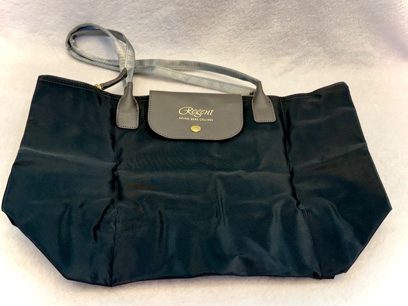 REGENT SEVEN SEAS VOYAGER GRAY TOTE BAG NEW NEVER USED FREE SHIPPING