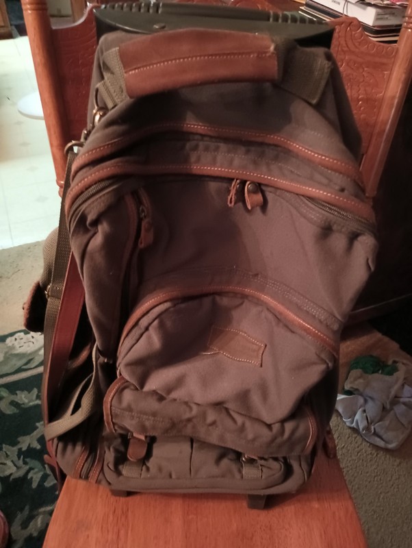 Vintage Field & Stream Rolling Canvas Backpack Travel Luggage Duffel 25x14x9 gallery