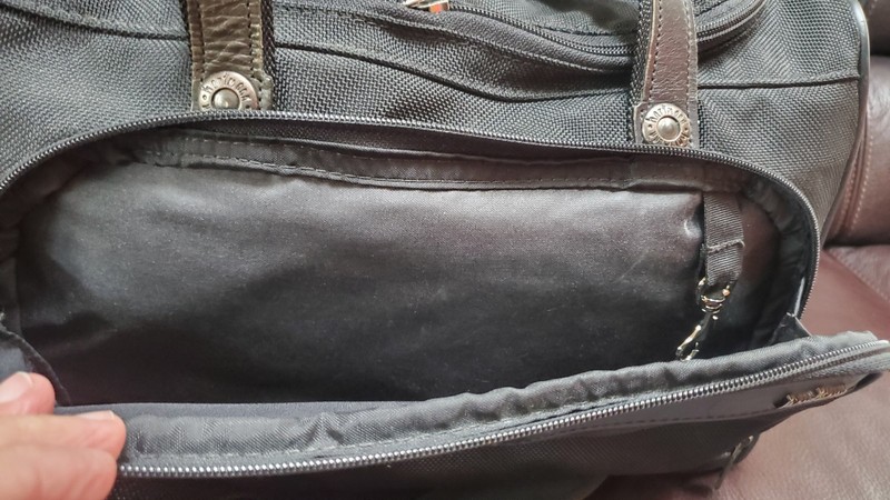 Hartmann Duffel Bag Luggage Overnight Weekend Carry On Nylon. Adjustable Strap. gallery