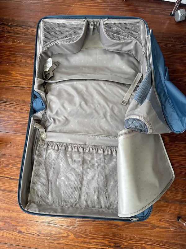 Samsonite Garment Bi-Fold SuitCase Wheeled Bag Rolling Travel Luggage Aqua Green gallery