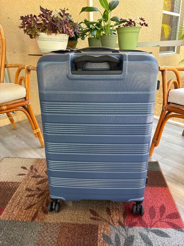 Travelpro WalkAbout 7 Large Check-in Expandable Hardside Spinner gallery
