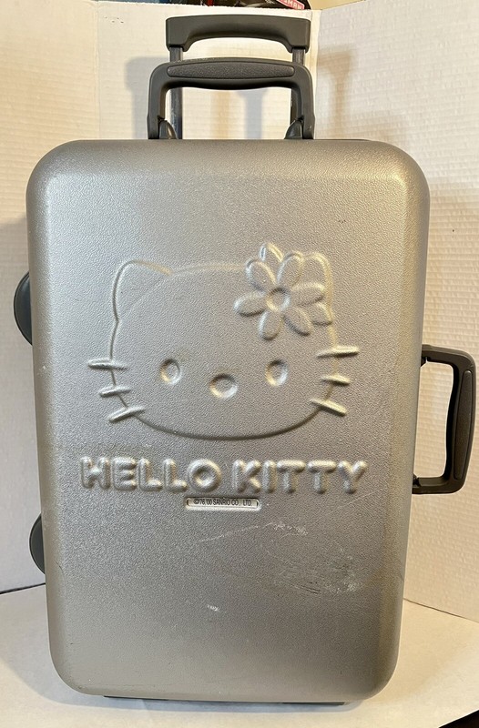 Sanrio Hello Kitty Vintage 2000 Hard Shell Rolling Carry-on Luggage Suitcase 20”