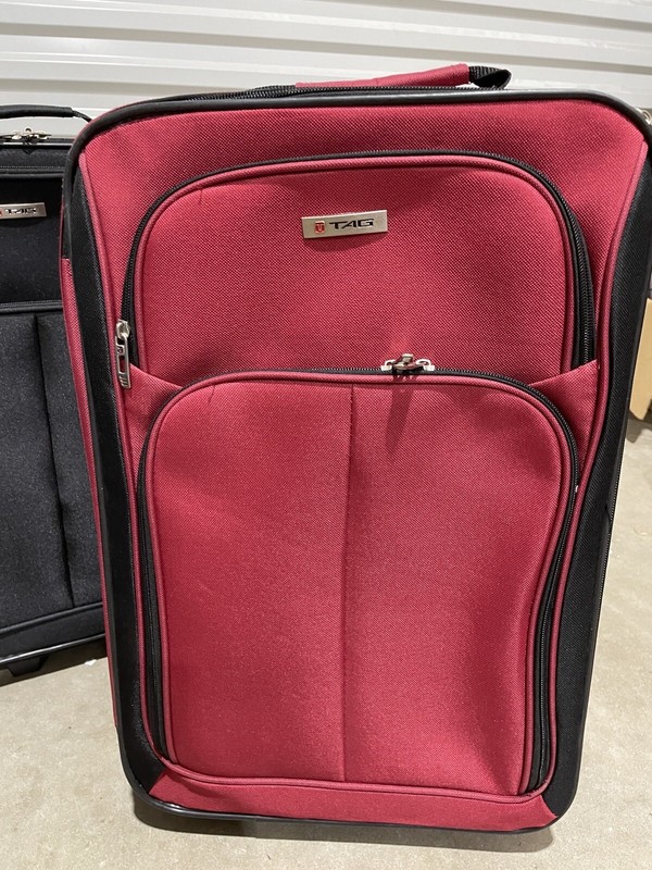TAG Ridgefield light wight carry-on size 20" red gallery