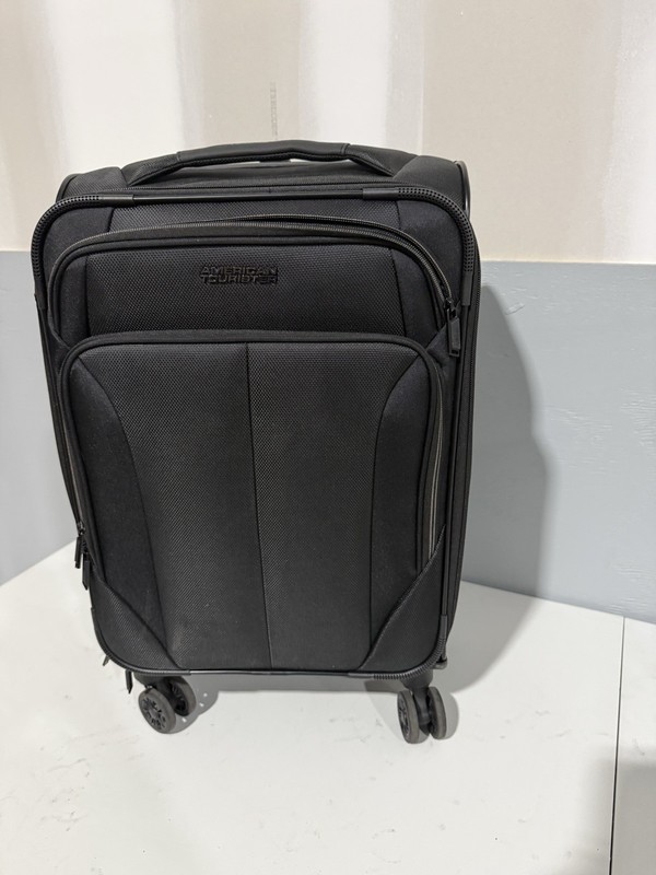 American Tourister Phenom Softside Spinner Suitcase – Black
