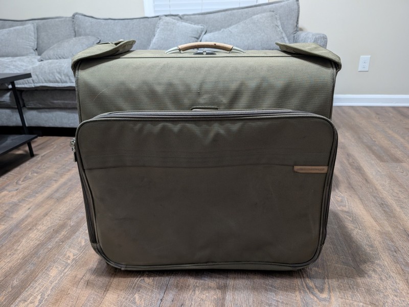 Briggs And Riley Deluxe Garment Two Wheel Luggage Bag Olive Green U378-7 *RARE*